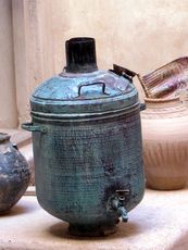 126 Festung Bahla, Kupferbehälter.JPG